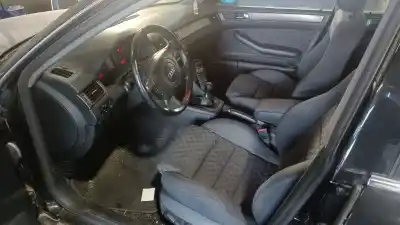 Veículo de Sucata audi a6 c5 (4b2) 2.5 tdi do ano 2000 alimentado akn