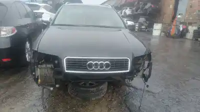 Veicolo di demolizione AUDI A4 B6 AVANT (8E5)  dell'anno 2001 alimentato AYM