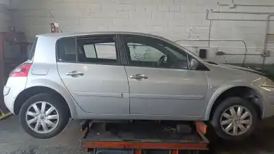 Verschrottungsfahrzeug RENAULT MEGANE II (BM0/1_, CM0/1_) 1.5 DCI (BM1E, CM1E) des Jahres 2007 angetrieben K9K 732