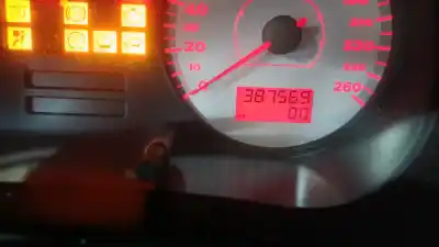 Véhicule à la ferraille SEAT LEON (1M1)  de l'année 2003 alimenté ARL