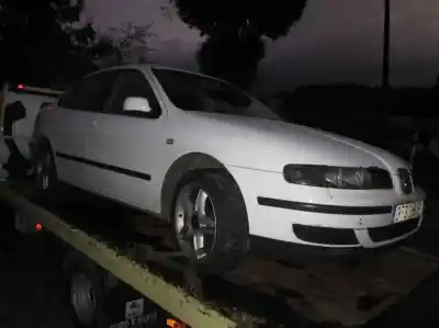 Véhicule à la ferraille SEAT TOLEDO (1M2)  de l'année 2001 alimenté ASV