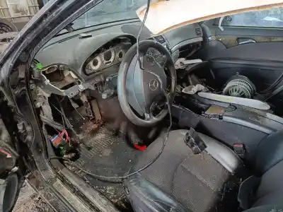 Scrapping Vehicle mercedes-benz clase e (w211) e 320 cdi (211.026) of the year 2002 powered om 648.961