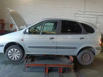 Veicolo di demolizione renault scénic i monospace (ja0/1_, fa0_) 1.9 dti (ja1u) dell'anno 2002 alimentato f9q 744