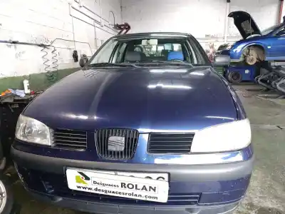 Sloopvoertuig seat cordoba (6k1, 6k2) 1.4 i van het jaar 2000 aangedreven akk