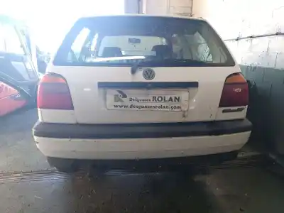 Véhicule à la ferraille volkswagen golf iii (1h1) 1.6 de l'année 1996 alimenté aek
