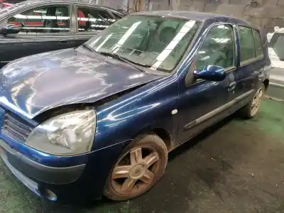 Veicolo di demolizione renault                                            clio ii fase ii (b/cb0)                                                                                                                                                                                                                                    clio blue sensation                                                                                                                                                                                                                                        dell'anno 2004 alimentato 