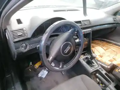 Veículo de Sucata audi a4 berlina (8e) 1.8 20v turbo do ano 2004 alimentado bfb