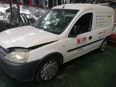 Sloopvoertuig opel combo cargo van het jaar 2011 aangedreven z13dtj