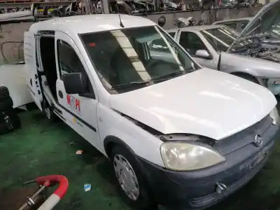 Sloopvoertuig opel combo cargo van het jaar 2011 aangedreven z13dtj