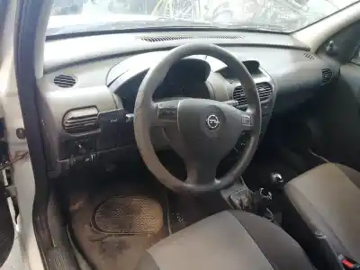 Sloopvoertuig opel combo cargo van het jaar 2011 aangedreven z13dtj