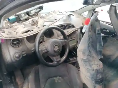 Scrapping Vehicle seat altea (5p1) 2.0 tdi 16v of the year 2005 powered bkd