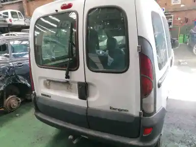 Veicolo di demolizione renault                                            kangoo (f/kc0)                                                                                                                                                                                                                                             f8q632                                                                                                                                                                                                                                                     dell'anno 2002 alimentato f8q632