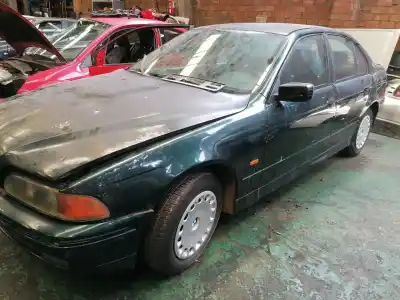 Veicolo di demolizione bmw serie 5 berlina (e39) 523i dell'anno 1997 alimentato 