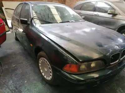 Veicolo di demolizione bmw serie 5 berlina (e39) 523i dell'anno 1997 alimentato 