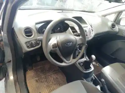 Sloopvoertuig ford fiesta (cb1) trend van het jaar 2011 aangedreven 