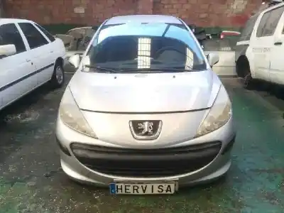 Veículo de Sucata PEUGEOT 207 1.4 HDi do ano 2006 alimentado 8HZ