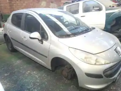 Veículo de Sucata peugeot 207 1.4 hdi do ano 2006 alimentado 8hz
