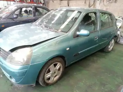 Veículo de Sucata renault                                            clio ii fase ii (b/cb0)                                                                                                                                                                                                                                    k9k702                                                                                                                                                                                                                                                     do ano 2005 alimentado k9k702