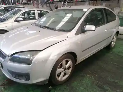 Sloopvoertuig ford focus berlina (cap) 1.6 cat van het jaar 2005 aangedreven 
