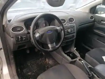 Sloopvoertuig ford focus berlina (cap) 1.6 cat van het jaar 2005 aangedreven 