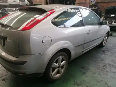 Sloopvoertuig ford focus berlina (cap) 1.6 cat van het jaar 2005 aangedreven 