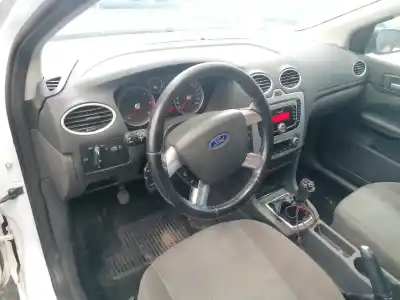 Veículo de Sucata ford focus berlina (cap) ambiente (d) do ano 2007 alimentado 