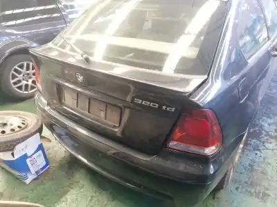 Veicolo di demolizione bmw serie 3 compact (e46) 320td dell'anno 2004 alimentato 204d4