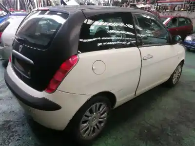 Veículo de Sucata lancia ypsilon (101) 1.2 16v cat 80 cv / 59 kw do ano 2006 alimentado 188a5000