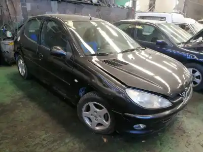 Veicolo di demolizione peugeot 206 berlina x-line refri dell'anno 2005 alimentato 8hz