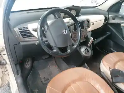 Утилизация автомобиля lancia ypsilon (101) 1.4 16v platino года 2003 питание 843a1000