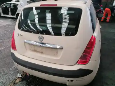 Veículo de Sucata lancia ypsilon (101) 1.4 16v oro (10.2006->) do ano 2003 alimentado 843a1000