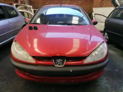 Vehicul casat PEUGEOT 206 BERLINA X-Line al anului 2003 alimentat KFW