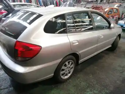 Veicolo di demolizione kia rio 1.3 cat dell'anno 2004 alimentato a3d