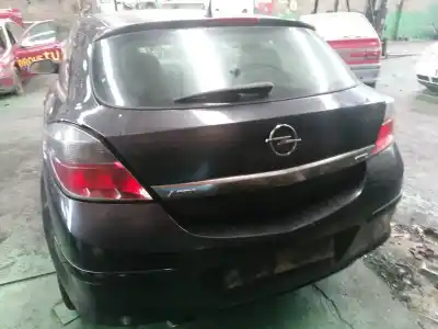 Здавання транспортного засобу opel astra gtc 1.9 cdti року 2005 потужний 