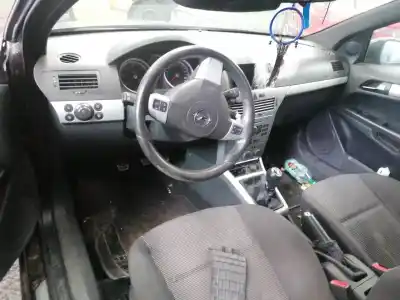 Здавання транспортного засобу opel astra gtc 1.9 cdti року 2005 потужний 
