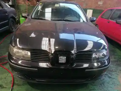 Здавання транспортного засобу SEAT                                               LEON (1M1)                                                                                                                                                                                                                                                 Signo року 2000 потужний ASV