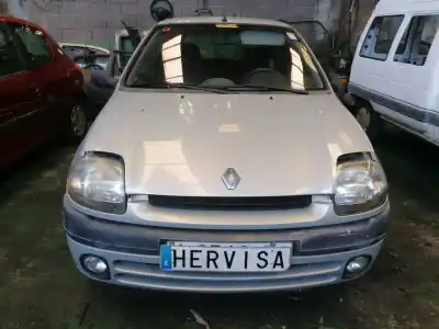 Здавання транспортного засобу RENAULT                                            CLIO II FASE II (B/CB0)                                                                                                                                                                                                                                    D7F720                                                                                                                                                                                                                                                     року 2000 потужний D7F720