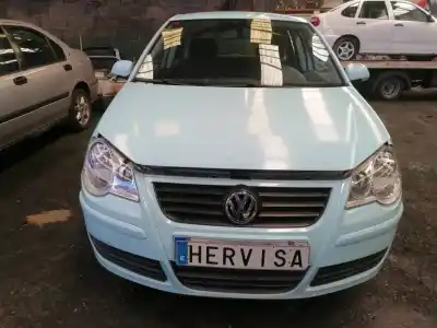 Verschrottungsfahrzeug VOLKSWAGEN POLO (9N3) 1.4 16V des Jahres 2005 angetrieben BKY