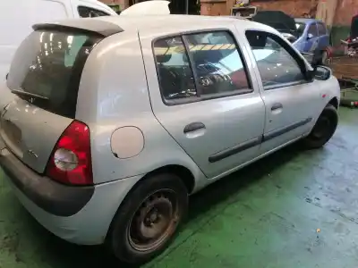 Veículo de Sucata renault                                            clio ii fase ii (b/cb0)                                                                                                                                                                                                                                    k9k704                                                                                                                                                                                                                                                     do ano 2002 alimentado k9k704