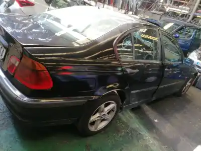 Veículo de Sucata bmw serie 3 berlina (e46) 320d do ano 2001 alimentado 