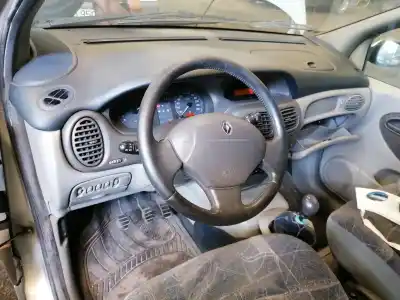 Scrapping Vehicle renault scenic (ja..) 1.6 16v dynamique (ja0b/11) of the year 1999 powered k4m700