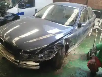 Veicolo di demolizione bmw serie 5 berlina (e39) 520d dell'anno 2002 alimentato 204d1