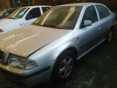 Hurda Aracı skoda octavia berlina (1u2) 1.6 yılın 2004 güçlü bfq