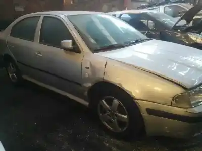 Hurda Aracı skoda octavia berlina (1u2) 1.6 yılın 2004 güçlü bfq