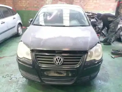 Verschrottungsfahrzeug VOLKSWAGEN POLO (9N3) 1.4 TDI des Jahres 2005 angetrieben BNM