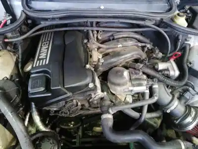 Veicolo di demolizione bmw serie 3 coupe (e46) 318 ci dell'anno 2002 alimentato n42b20a