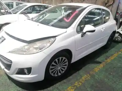 Veículo de Sucata peugeot 207 1.4 hdi do ano 2011 alimentado 8hr