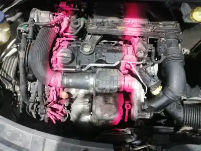 Veículo de Sucata peugeot 207 1.4 hdi do ano 2011 alimentado 8hr