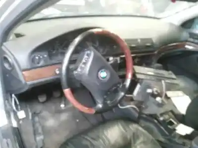 Veículo de Sucata bmw serie 5 berlina (e39) 2.0 16v diesel cat do ano 2002 alimentado m47