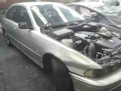 Veículo de Sucata bmw serie 5 berlina (e39) 2.0 16v diesel cat do ano 2002 alimentado m47